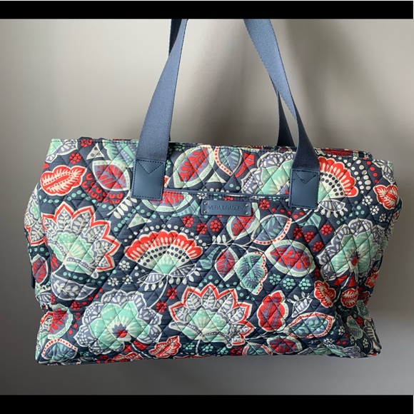 SOLD ON M. Vera Bradley Triple Compartment - Picture 2 of 3